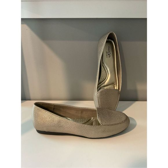 East 5th EF Eleanor - Picture 1 of 6